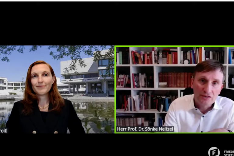 Fokus Sicherheitspolitik Bild der Wissenschaftler Gerlinde Groitl und Sönke Neitzel, die in einem Video-Format miteinander sprechen.